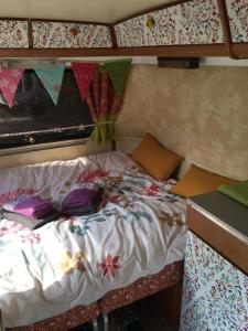 Camping caravane vintage Rue de la Charité 72220 Écommoy Pays de la Loire