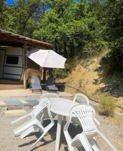 Camping Caravanes de Provence 831 Voie Impériale 04510 Aiglun Provence-Alpes-Côte d\'Azur