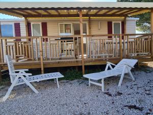 Casita Camping Le Lac des Rêves 8 personnes et climatisé