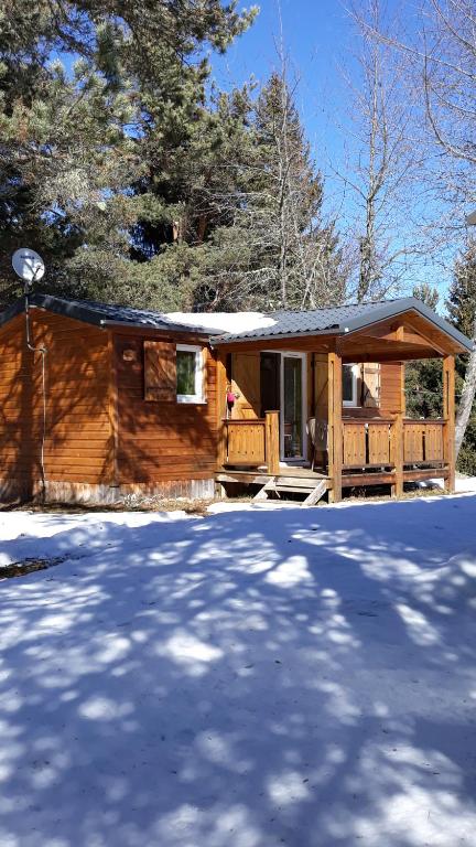 chalet et cabane dans la montagne au Camping les Sapins 2 11340 Ternairols, Camurac, 11340 Camurac