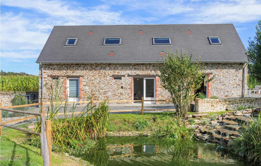 Chalets au bord de l'eau 11390 Caudebronde
