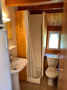 Chalets dans le parc d'un Manoir du 19eme siècle