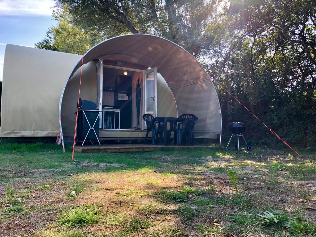 Camping Cocosweet Les Carolins 2 rue du rivage PORTBAIL SUR MER 50580 Saint-Lo-dʼOurville