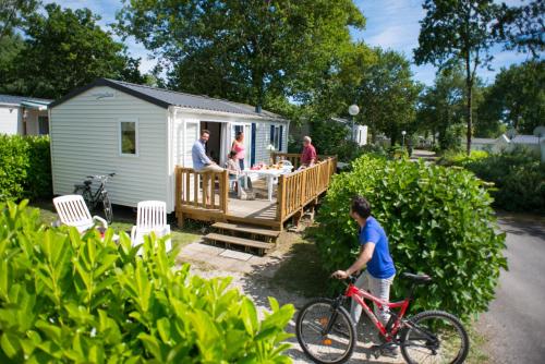 Camping domaine de Kerlann Land Rosted 29930 Pont-Aven Bretagne