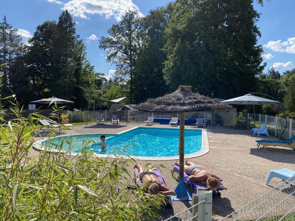 Camping Domaine du Château-Epinal 37 Chemin du Petit Chaperon Rouge 88000 Épinal