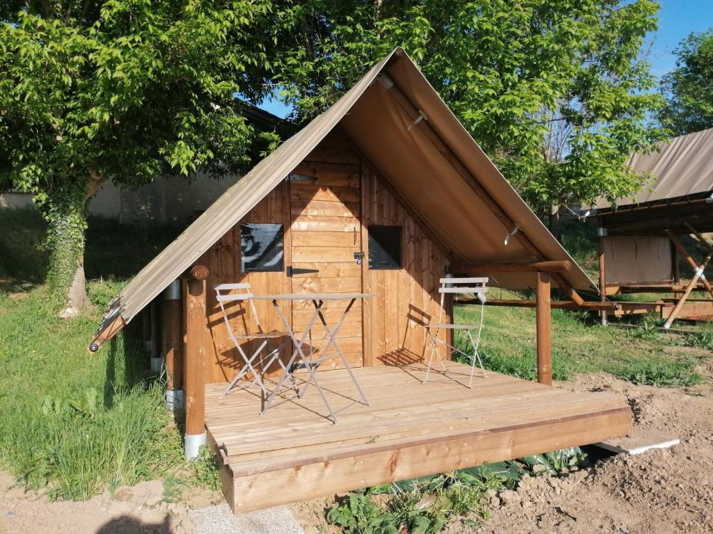 Camping Domaine QUIESCIS lieu dit Campot 47200 Marcellus