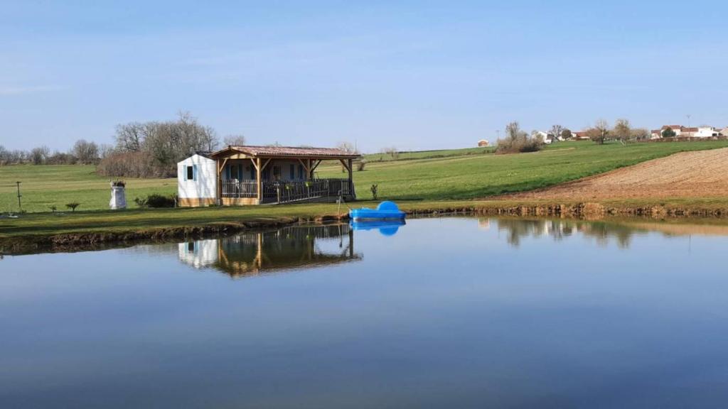 ETANG PRE DE LA FONT Pré de la Font, 24320 Cercles