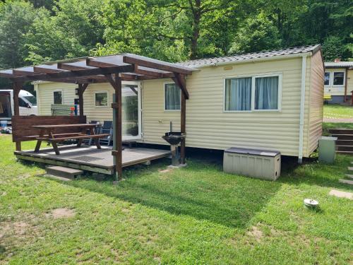 Ferienhaus direkt am See Mobilheim am Schönsee