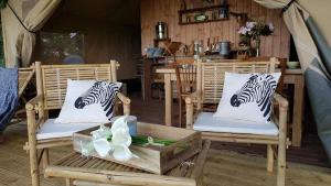 Camping Glamping des 2 Marguerites Lieu-dit la Barouderie 61210 Bazoches-au-Houlme Normandie