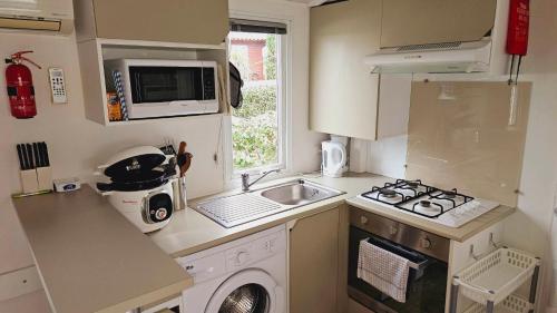 Joli Mobil home N°11, 4ch tout confort et spacieux