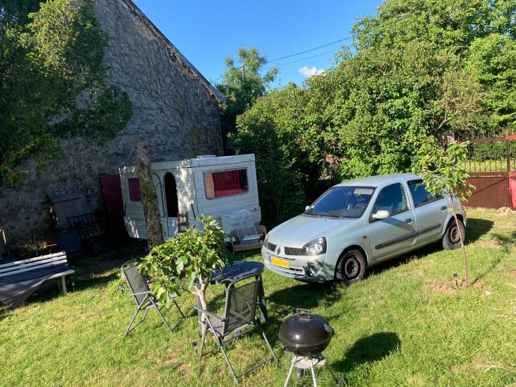 Camping Jolie Chambre privée en Caravane 3 Rue Georges Lapierre 10400 Barbuise