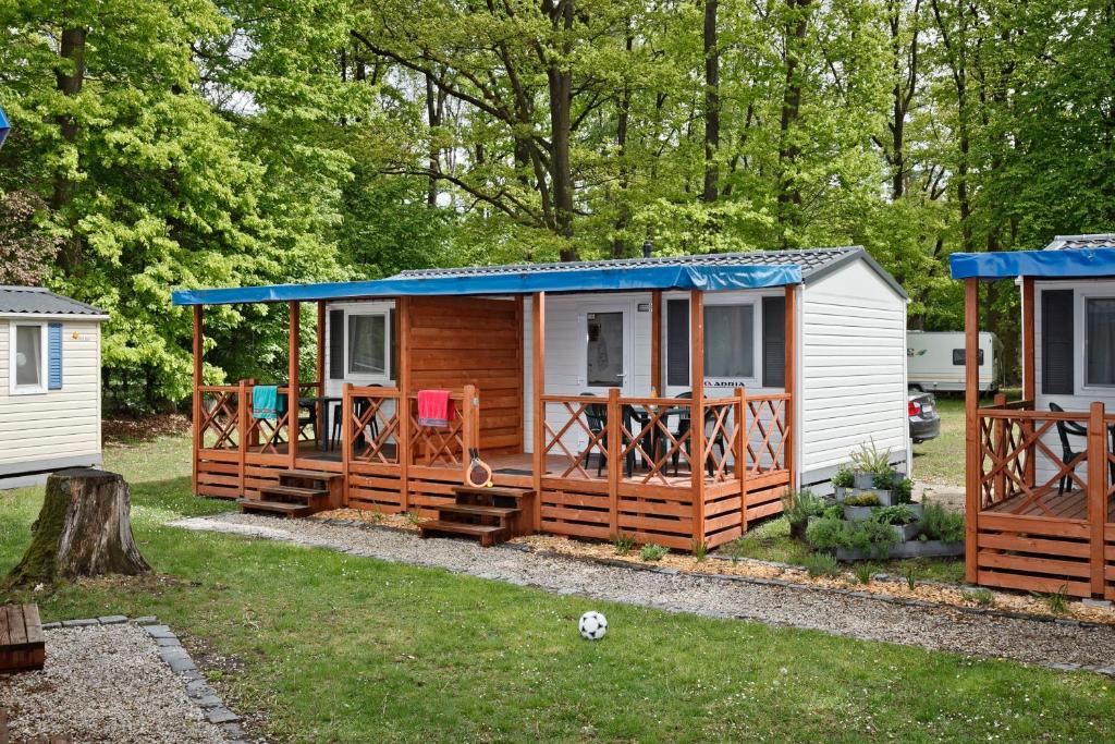 Camping KNAUS Campingpark Essen Im Löwental 67 45239 Essen