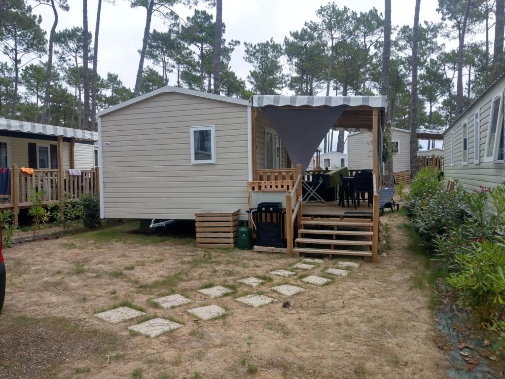 Camping L'OLIVIER \ \ 40170 Saint-Julien-en-Born