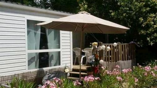 Le bungalow ensoleillé à Mandelieu La Napoule