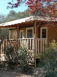 LE CAMPING DE TAUTAVEL