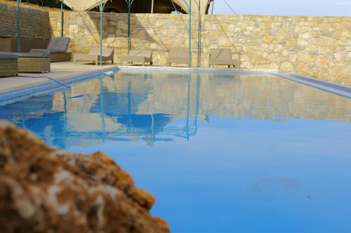LE CHALET DE LA CASCADE D'ARGENS & SON SPA