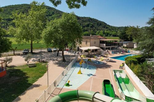 Camping Camping Le Chassezac Route d'Ales rd 111 Sampzon
