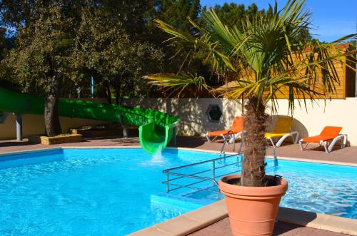 Camping Camping Le Clos Des Pins Les Conches Longeville-sur-Mer