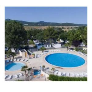 Camping Le domaine des iscles D67C 13640 La Roque-dʼAnthéron Provence-Alpes-Côte d\'Azur