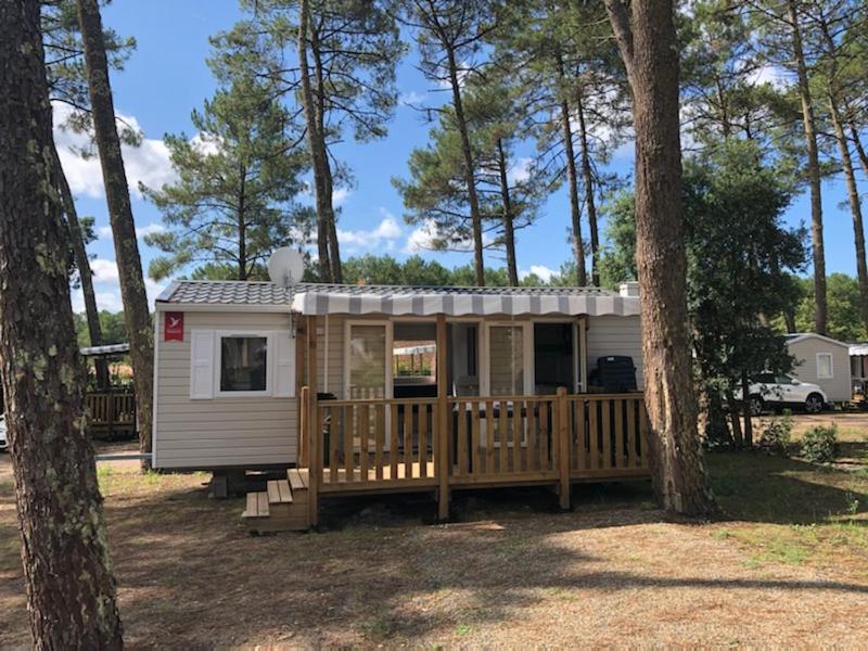 Camping Le HETRE \ Route de Contis 40170 Saint-Julien-en-Born