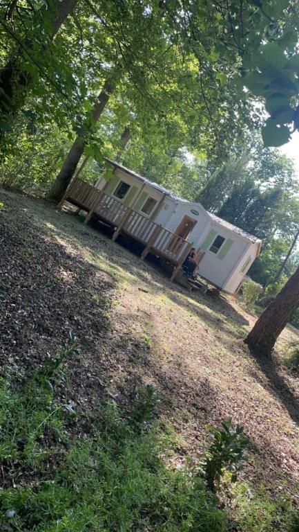 Le Mobil-home Saint-Chéron 91530 Camping Parc des roches Route de la Petite Beauce, 91530 Mirgaudon