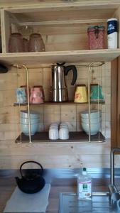 Le Petit Rias en Roulotte, 4 personnes, coin cuisine et cabinet de toilette