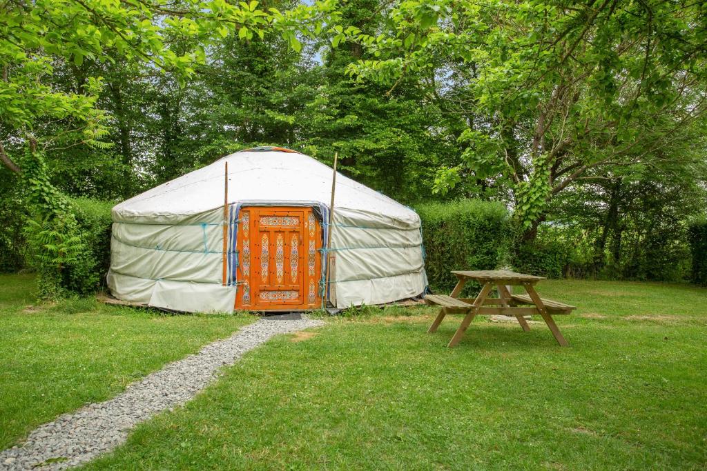 Camping Le Village Insolite Les Dis 35114 Saint-Benoît-des-Ondes