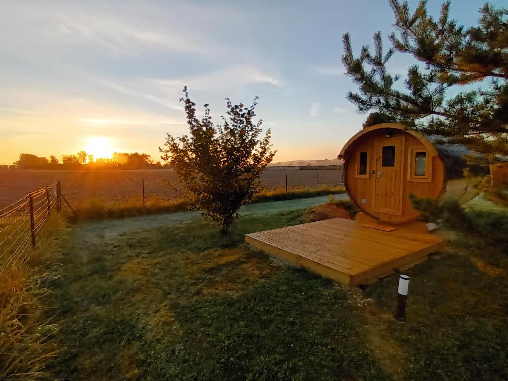 Camping Les Cabanes d'Hérande 16 Rue de la Haie Denis 10260 Fouchères