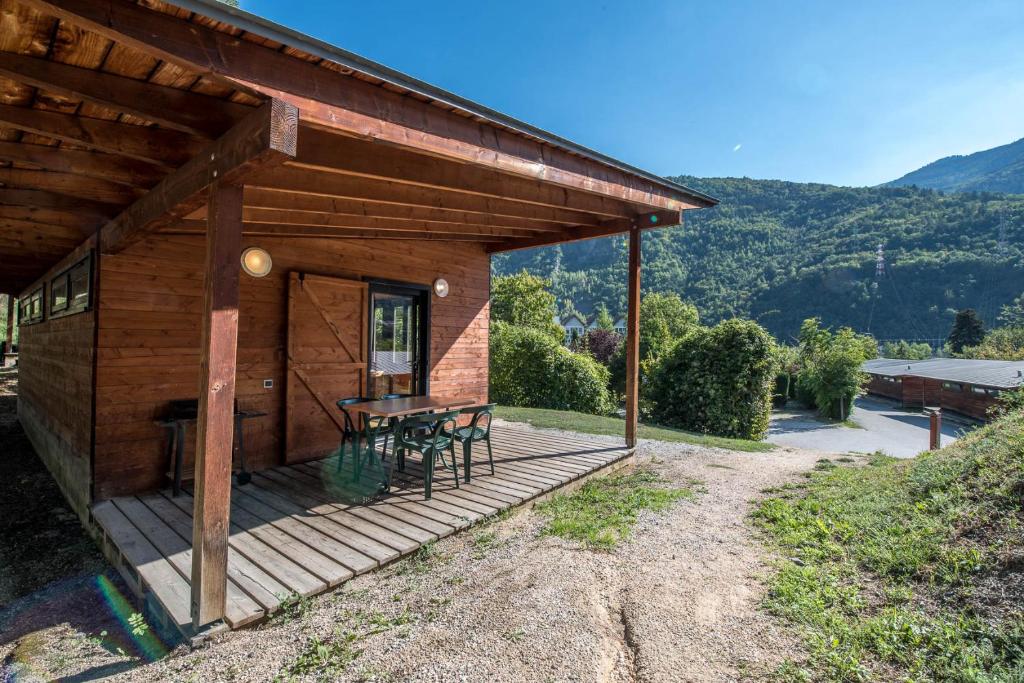 Camping Les Chalets by Le Marintan 1 RUE DE LA PROVALIERE 73140 Saint-Michel-de-Maurienne