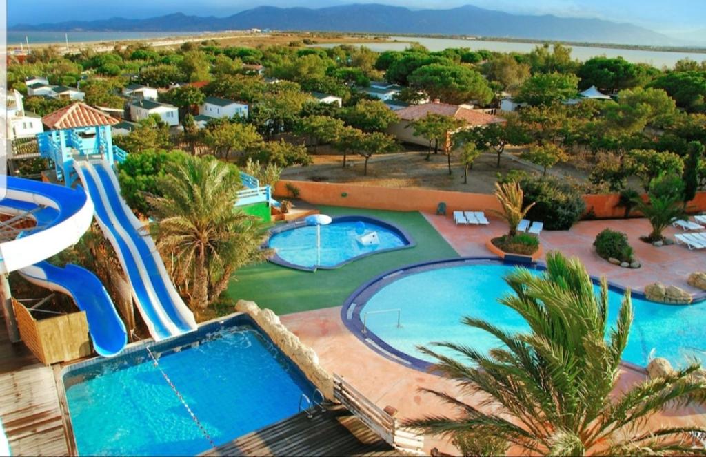 Camping Les mobilhomes helvétiques 4 étoiles Mar Estang Canet en Roussillon Voie des Flamants Roses 66140 Canet-en-Roussillon