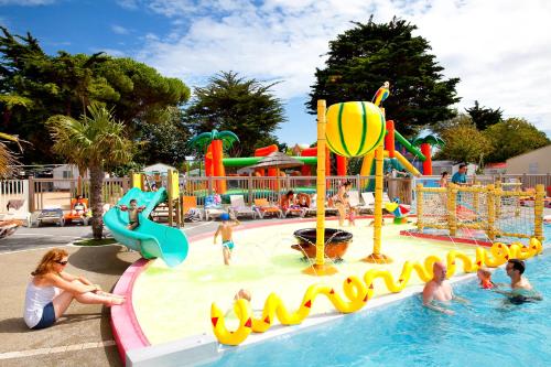 Camping Camping Les Peupliers Route de Rivedoux La Flotte
