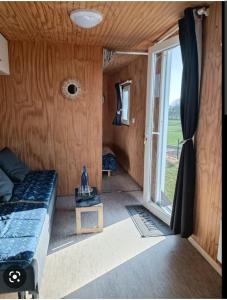 Camping Logement insolite au cœur de l'Auvergne Rue de l'Étang 63210 Rochefort-Montagne Auvergne