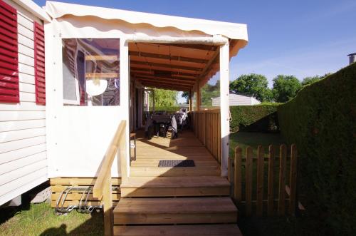 Mobil Home 3 chambres 2 salle de bain 2 WC Camping 4 Stars LES CHARMETTES Parcelle privée prestige