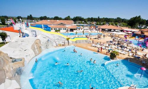 Mobil home 3 chambres 2 salles de bains au camping 4 étoiles MH276 aux charmettes