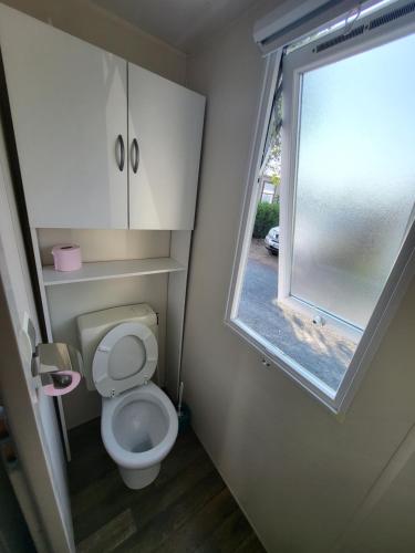 mobil home 4 a 6 personnes camping domaine le chatelier