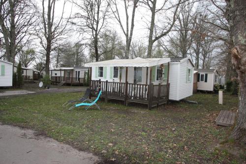 MOBIL-HOME 6 PERSONNES CAMPING EUROLAC BORD LAC AUREILHAN