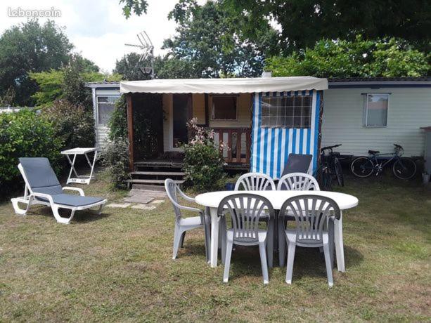 Camping Mobil home 811 Route des Lacs 40170 Saint-Julien-en-Born