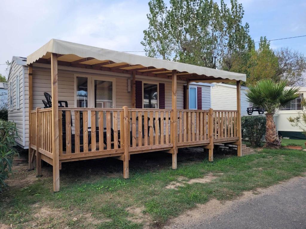 Mobil-home aux Sables du Midi chez Catherine et Bernard. Rue du Gourp Salat, 34350 Valras-Plage