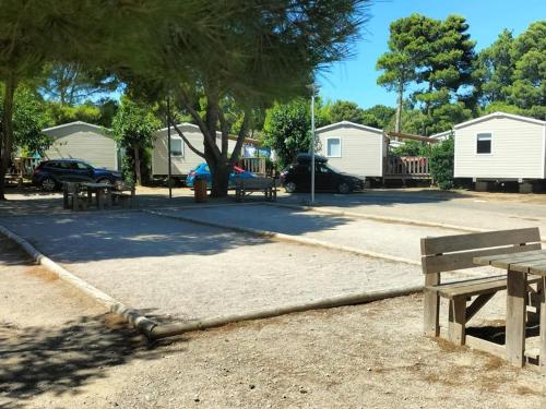 Mobil-Home Camping Narbonne Plage 300 m de la plage