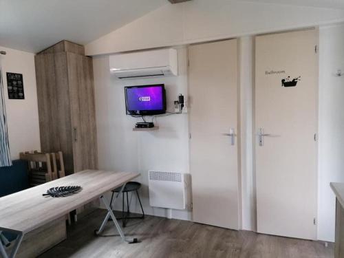 Mobil-home Climatisé 4 personnes camping 5* Lit et mixe Landes