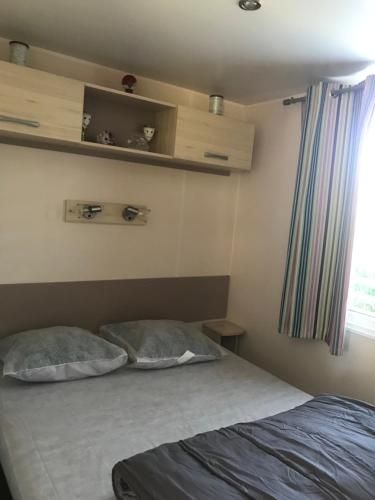 Mobil-home dans camping