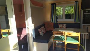 mobil-home du lac de Foix