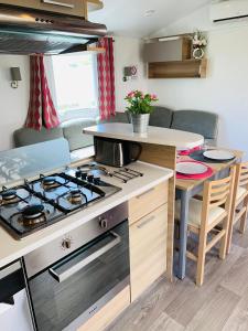 Mobil home excellence le lac des rêves 4* LATTES