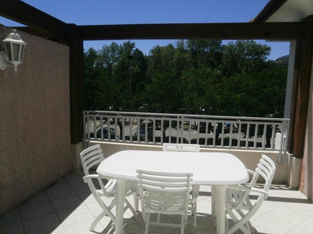 Mobil home Familiale 333 camping La Réserve 4*