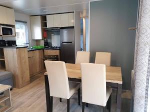 Mobil Home Luxe 3 chambres climatisé Canet en Roussillon