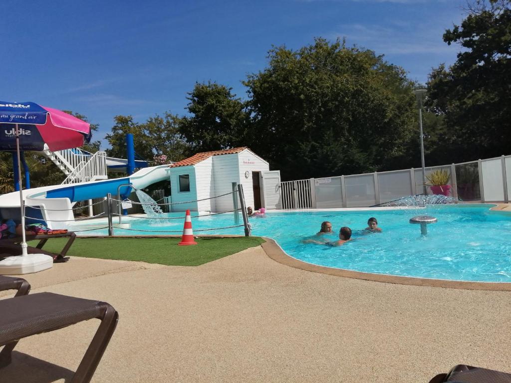 Camping mobil home Moana 162 8 Allée Montaigne 33780 Soulac-sur-Mer