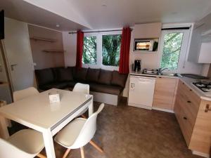 MOBIL-HOME NEUF 6 PERSONNES réservation du samedi au samedi en juillet et août