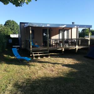 mobil home neuf dans camping 4* avec piscine