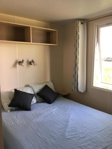 Mobil Home pour 6 personnes climatisé à quelques minutes des plages