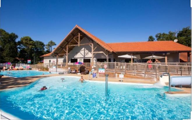 Camping mobil-home Soulac domaine de soulac 8 allée michel Montaigne 33780 Soulac-sur-Mer